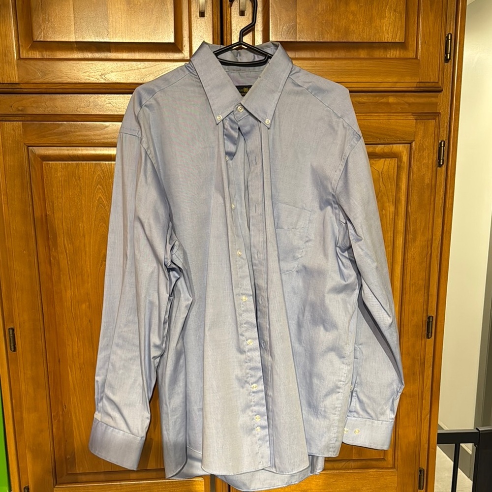 3 men’s dress shirts